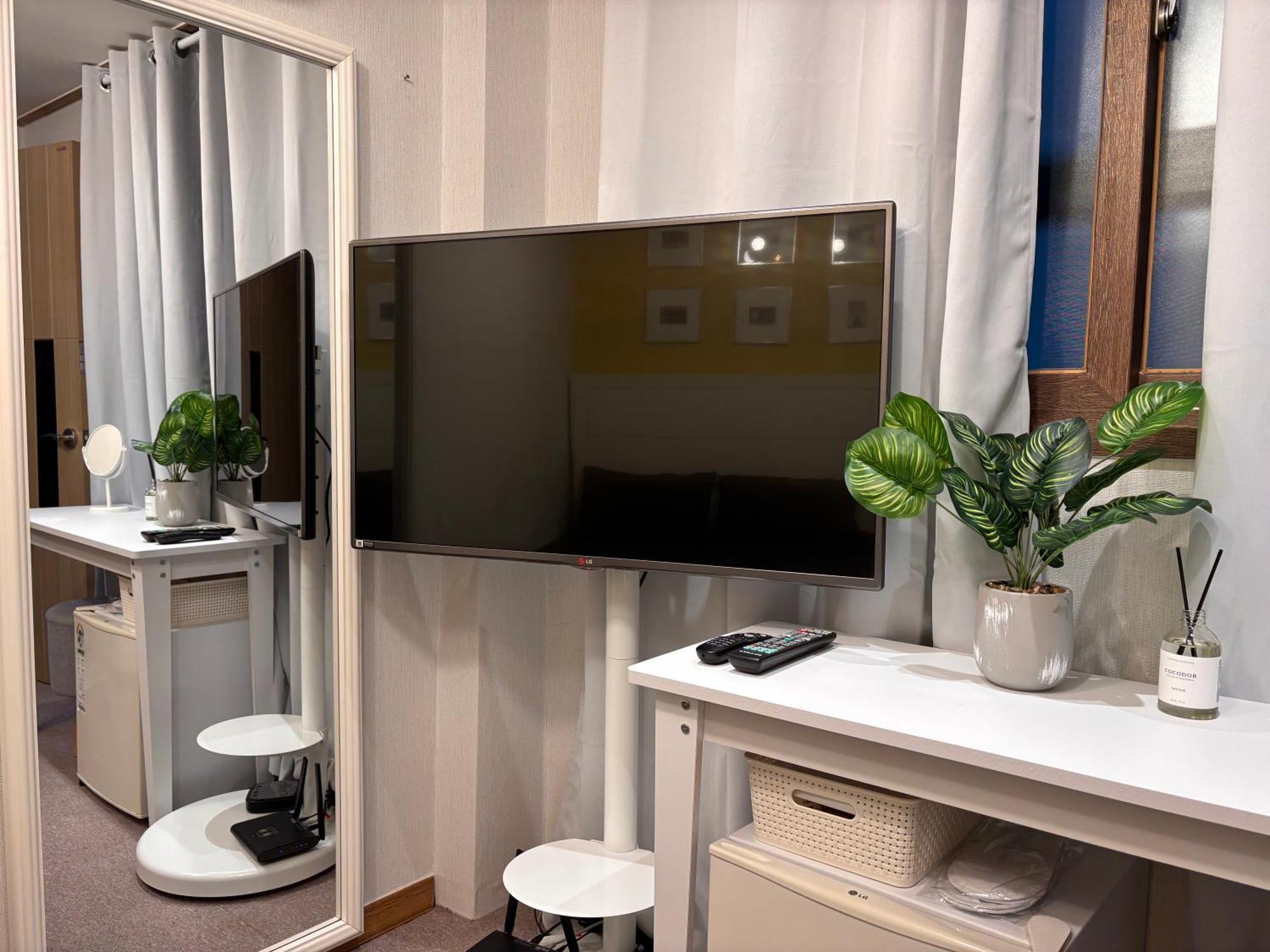 Doona House 6 *